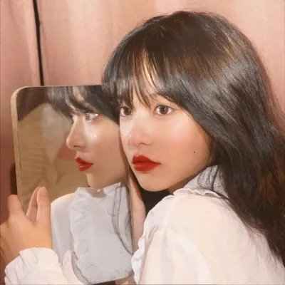 美丽与动人海报